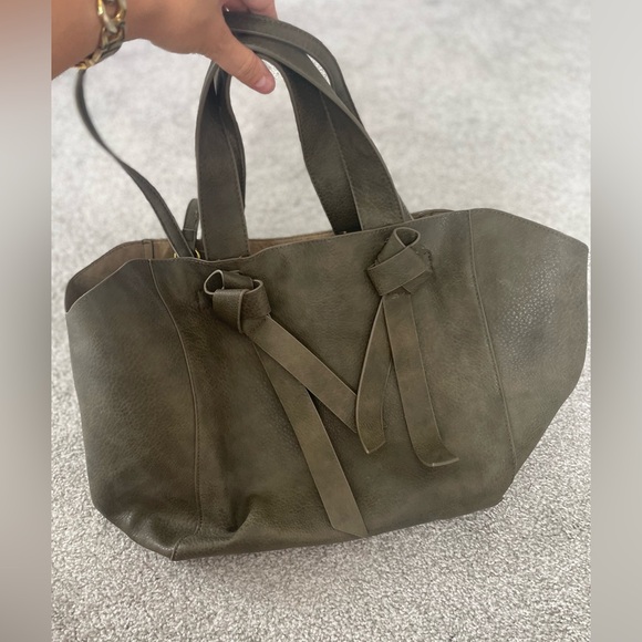 Anthropologie Large Shoulder Bag with Knot Details - Picture 9 of 10